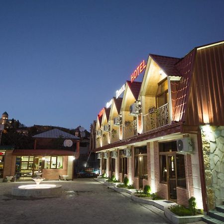 Hotel Dimasi Kutaisi Exterior foto